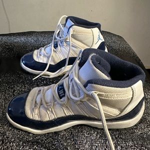 Jordan Retro 11 Concord Size 2